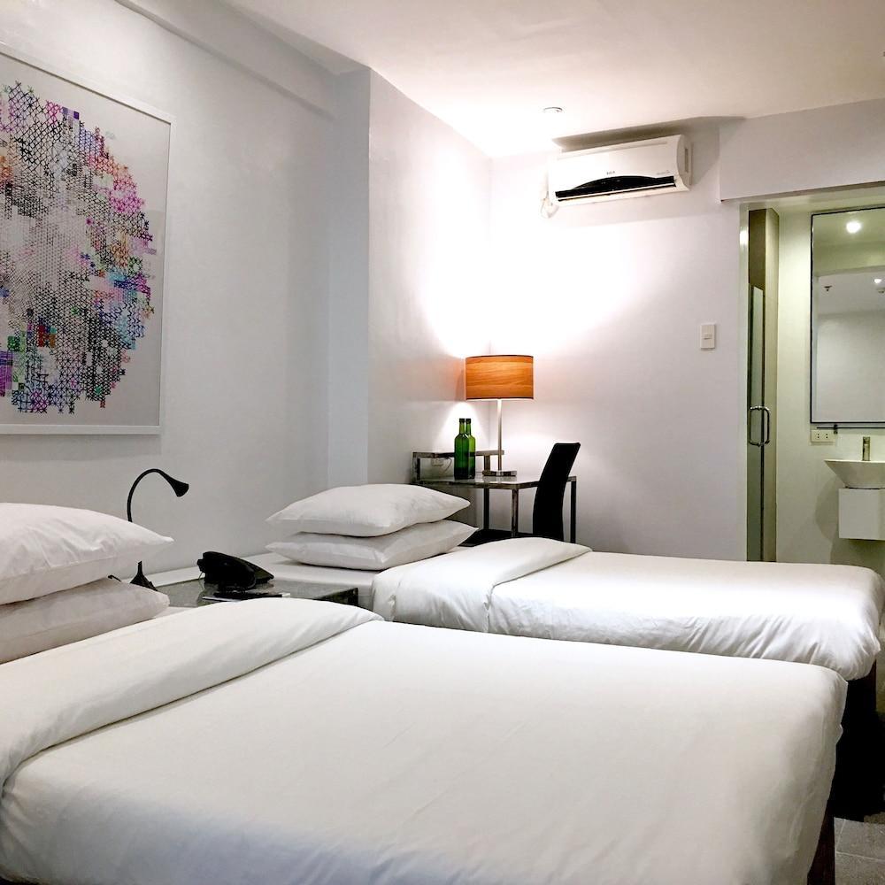 Hotel Durban Makati City Kültér fotó